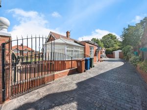 Photo 22- click for photo gallery